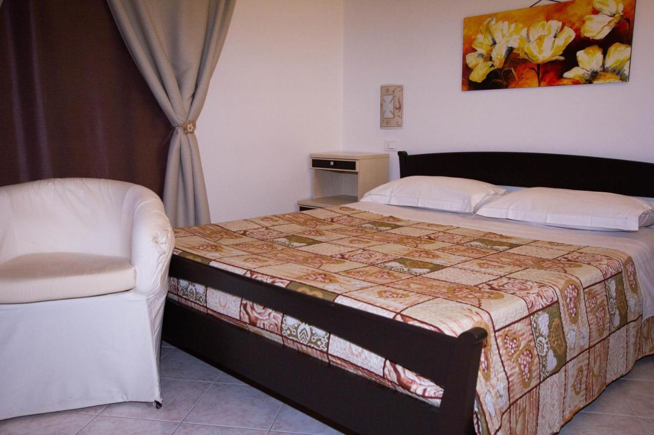 Noto Bedda Bed&Breakfast Exterior photo